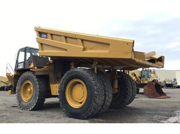 Кариерен самосвал CAT 777F: снимка 2 Кариерен самосвал CAT 777F: снимка 2