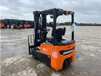 Електрокар Doosan B15T-7 PLUS: снимка 2