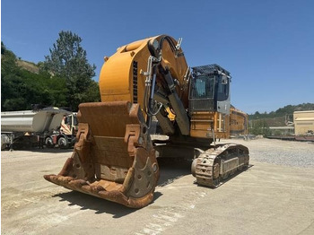 Верижен багер LIEBHERR