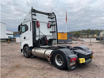 Влекач Iveco S-Way 460 LNG: снимка 2