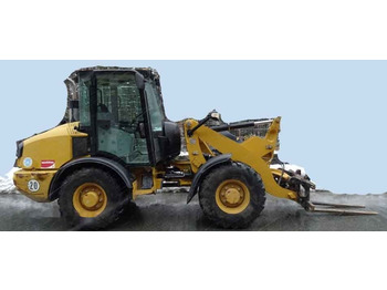 Колесен товарач CAT 906H: снимка 1