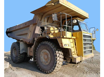 Самосвал KOMATSU HD605