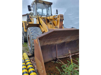 Колесен товарач LIEBHERR L 551