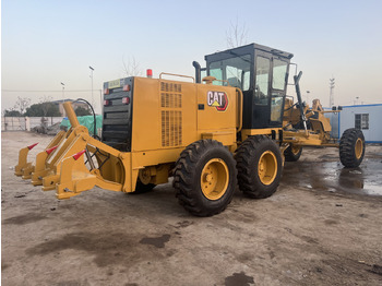 Грейдер Caterpillar 140H: снимка 3