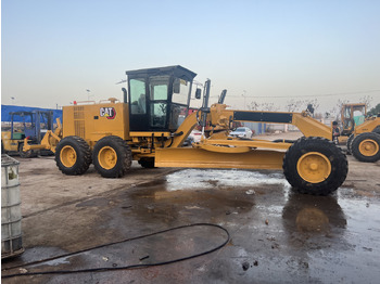 Грейдер Caterpillar 140H: снимка 4