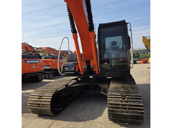 Багер Hitachi ZX210: снимка 3 Багер Hitachi ZX210: снимка 3