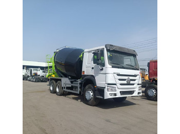 Бетоновоз Sinotruk HOWO 6*4 Concrete mixer truck: снимка 2