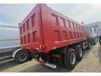 Самосвал камион Sinotruk HOWO 6*4 Dump truck: снимка 3