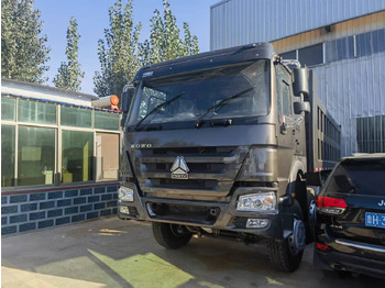 Самосвал камион Sinotruk HOWO 8*4 Dump truck: снимка 2