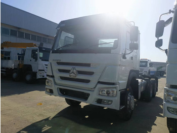 Влекач SINOTRUK HOWO