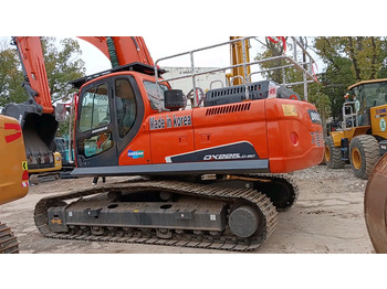 Верижен багер DOOSAN DX225LC