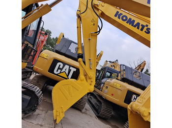 Верижен багер KOMATSU PC210