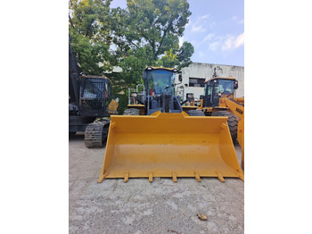 Колесен товарач XCMG LW500KV