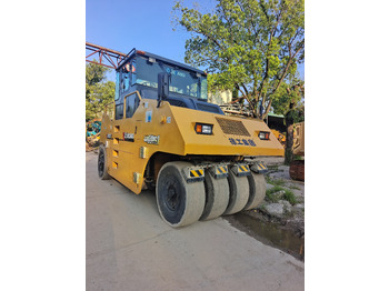 Пневматичен валяк XCMG