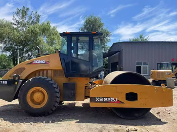 Пътен валяк XCMG XS222J