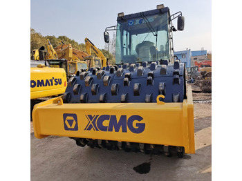 Пътен валяк XCMG XS223J
