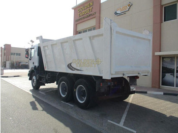 Самосвал камион Renault Kerax 380: снимка 3 Самосвал камион Renault Kerax 380: снимка 3