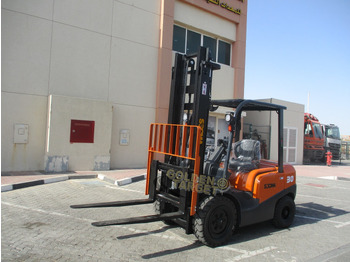 Нови Дизелов мотокар SOCMA HNF-30 Forklift: снимка 2