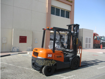 Нови Дизелов мотокар SOCMA HNF-30 Forklift: снимка 3