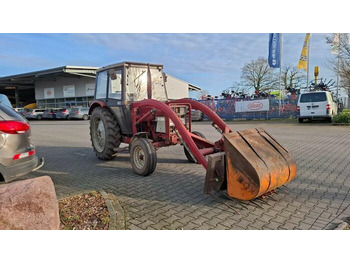 Трактор Case IH 633 Frontlader mit Dunggabel und Schaufel: снимка 2