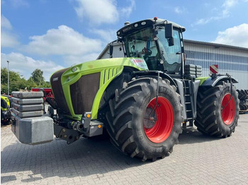 Трактор CLAAS Xerion 5000