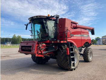 Зърнокомбайн CASE IH