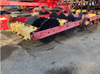 Комбинирана сеялка Vaderstad Rapid 400C: снимка 2