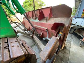 Прикачен инвентар LIEBHERR