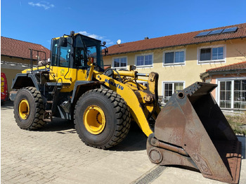 Колесен товарач KOMATSU WA380