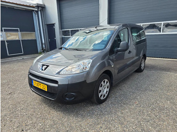 Лек автомобил PEUGEOT