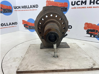 Шенкел за Кран PPM ATT 400 Steering knuckle 16 holes axle 1: снимка 2