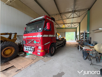 Влекач VOLVO FH12