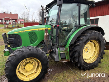 Трактор Traktor - John Deere 5820: снимка 2 Трактор Traktor - John Deere 5820: снимка 2