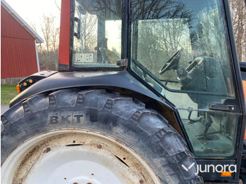 Трактор Traktor – Valtra Valmet 800 (2001): снимка 5