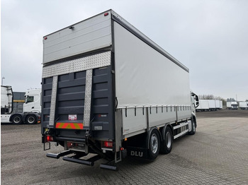 Камион с брезент Volvo FM380: снимка 3
