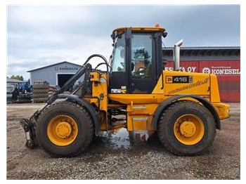 Колесен товарач JCB