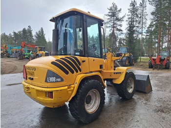Колесен товарач Volvo L30B AURALLA: снимка 4