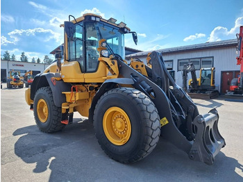 Нови Колесен товарач Volvo L90H: снимка 3