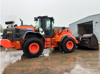 Колесен товарач HITACHI ZW220