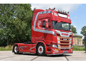 Влекач SCANIA R 650