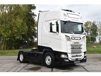 Влекач SCANIA S 500