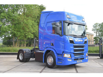 Влекач Scania R530 V8 NGS 4x2 - ADR FL - RETARDER - 253 TKM - ACC - NAVI - PTO - DIFF. LOCK - EXCELLENT CONDITION -: снимка 2