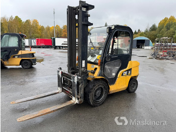 Дизелов мотокар CATERPILLAR DP