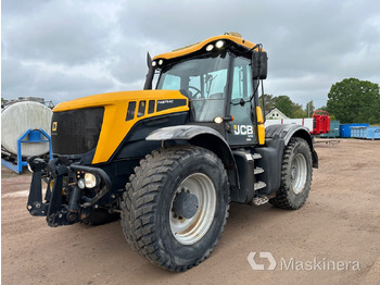 Трактор JCB