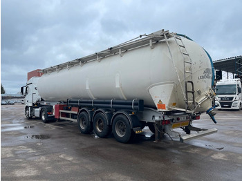 Цистерна за насипни товари BENALU