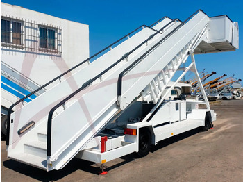 Пътническа стълба FMC