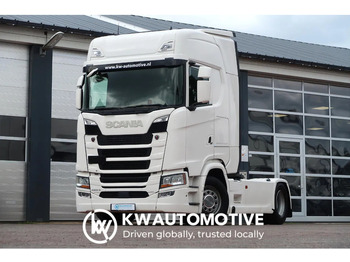 Влекач SCANIA S 450