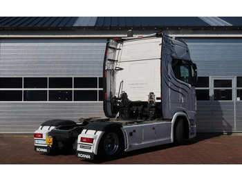 Влекач Scania 540S NGS FULL AIR/ RETARDER/ ALCOA/ LEATHER/ 2X TANK/ PARK AIRCO: снимка 4