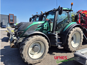 Трактор VALTRA T194
