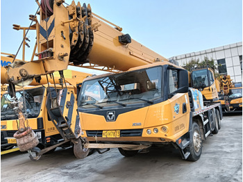 Автокран XCMG Official 25 Ton Truck Crane 25T Used Mobile Crane Price For Sale: снимка 2